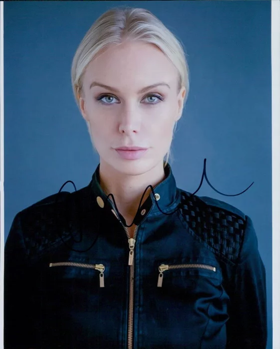 CariDee English autograph