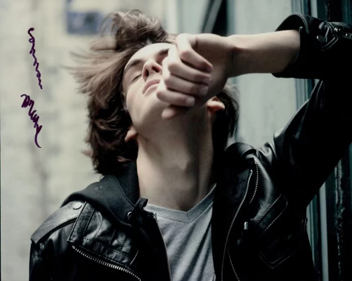 Connor Muhl autograph