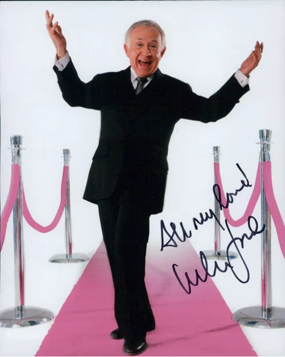 Leslie Jordan autograph