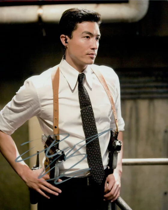 Daniel Henney autograph