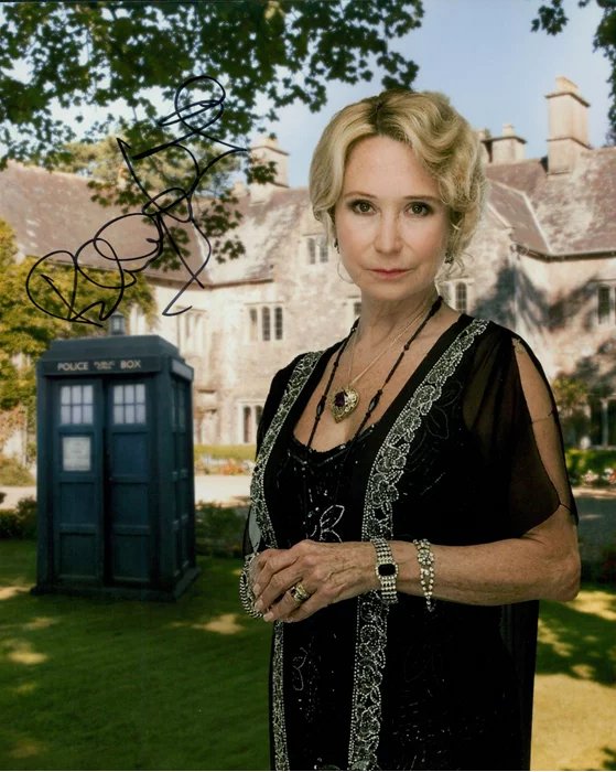 Felicity Kendal autograph