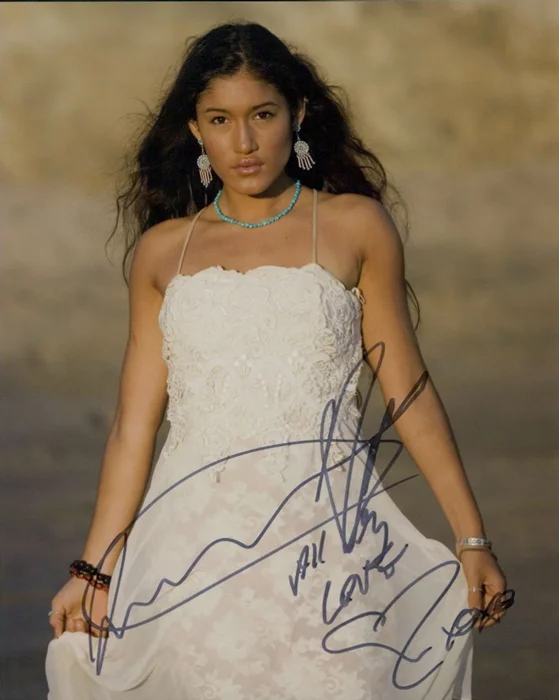 Q'Orianka Kilcher autograph