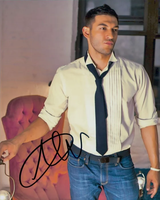 Alexander Wraith autograph