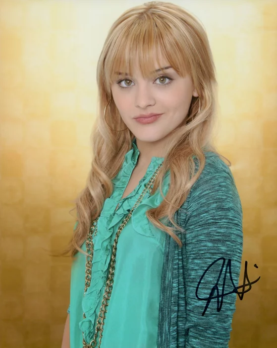 Jordan Hinson autograph