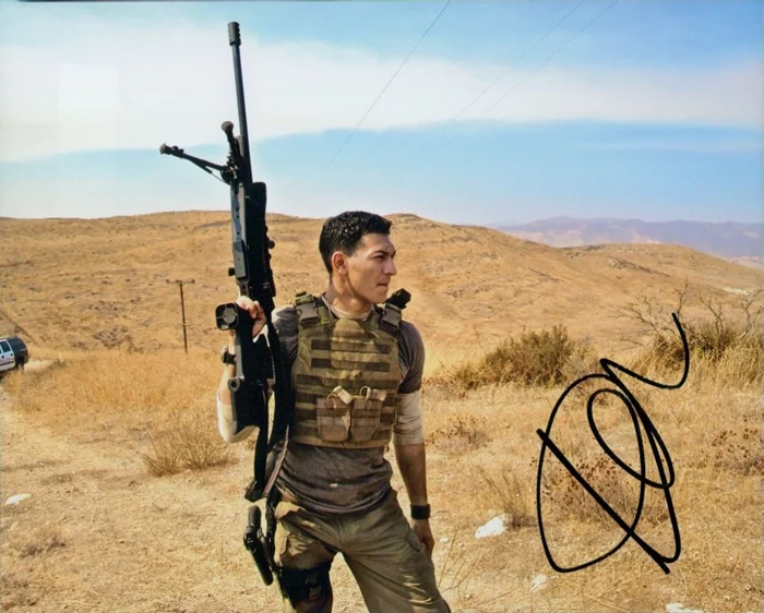 Alexander Wraith autograph