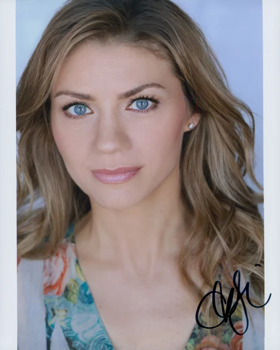 Carolyne Maraghi autograph