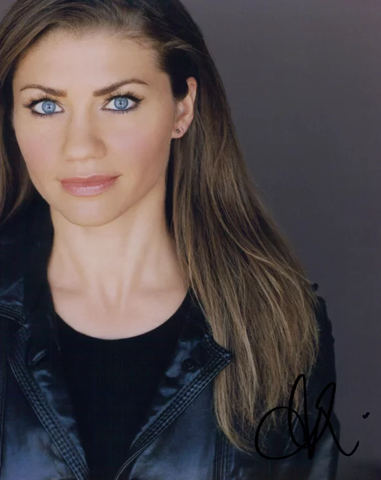 Carolyne Maraghi autograph