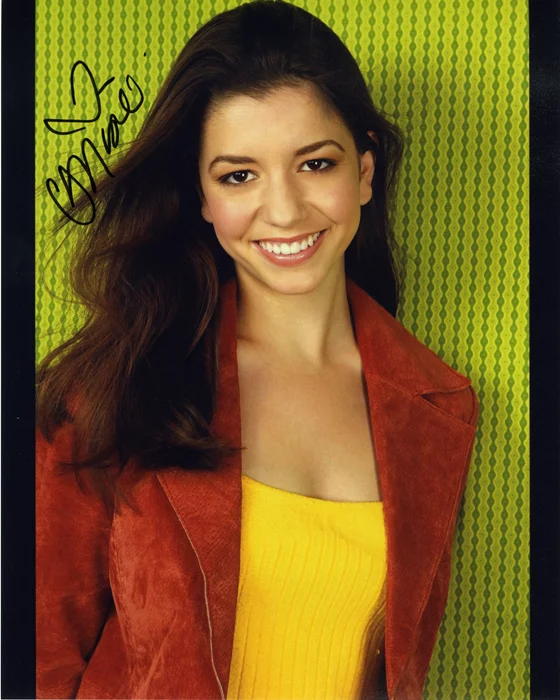 Masiela Lusha autograph