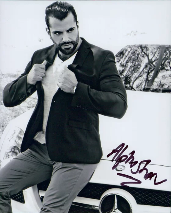 Shervin Roohparvar autograph