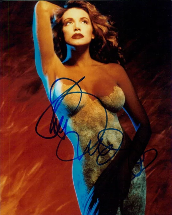 Shannon Tweed autograph