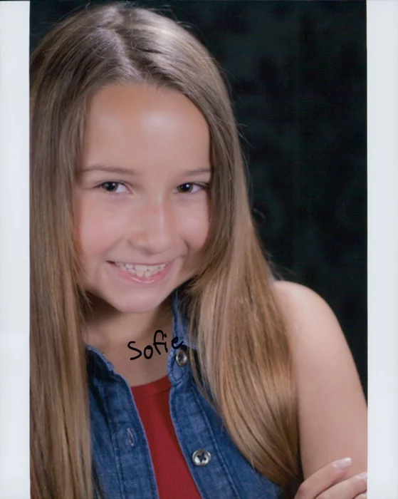Sofie Taylor autograph