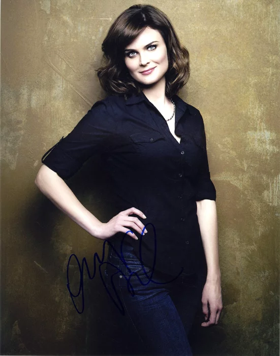 Emily Deschanel autograph