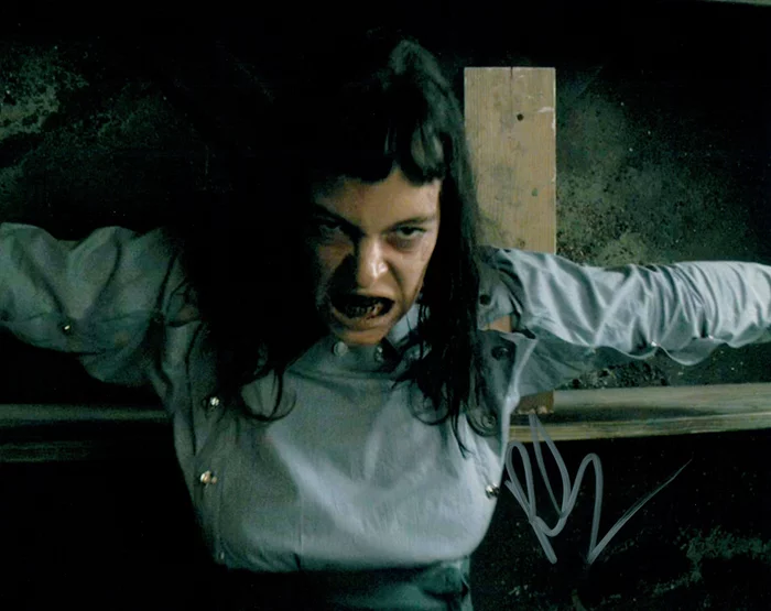 Pollyanna McIntosh autograph