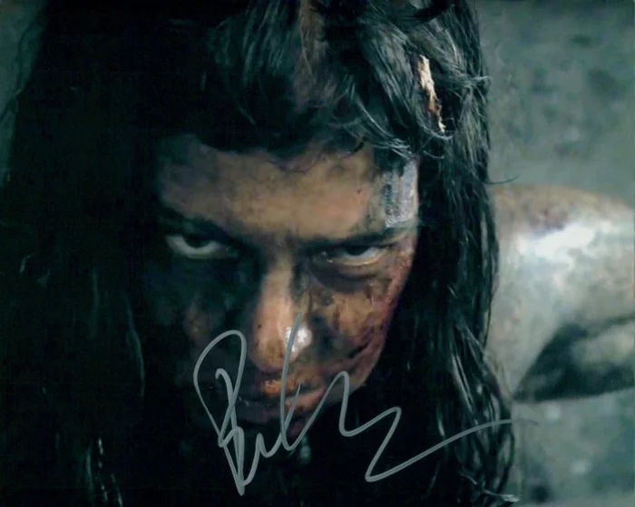 Pollyanna McIntosh autograph