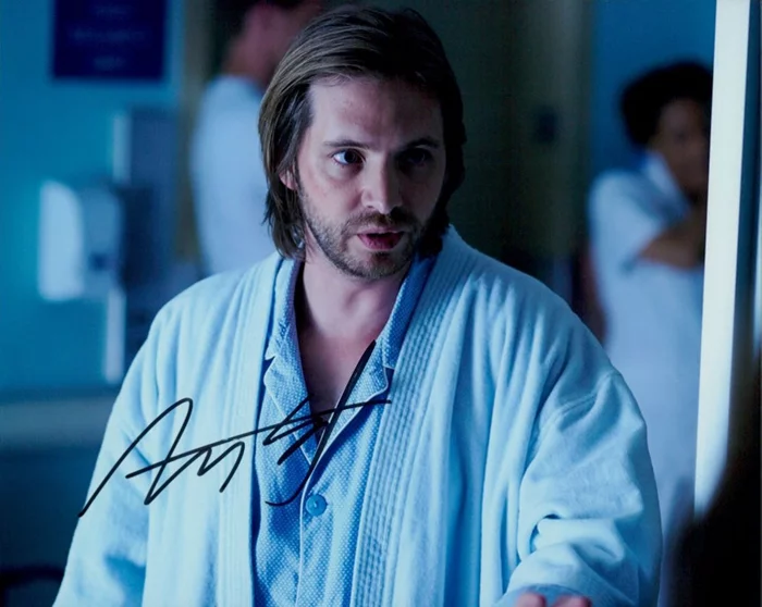 Aaron Stanford autograph
