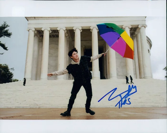 Miles McKenna autograph