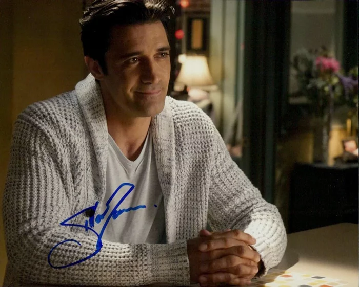 Gilles Marini autograph