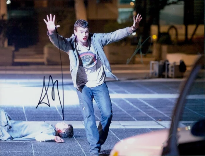 Alex Russell autograph