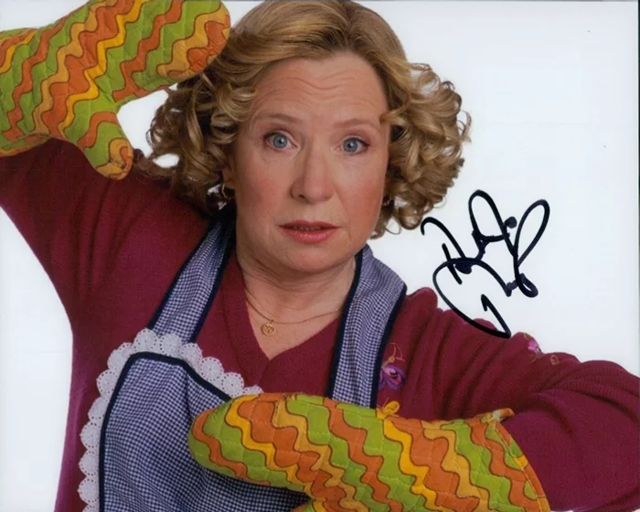 Debra Jo Rupp autograph