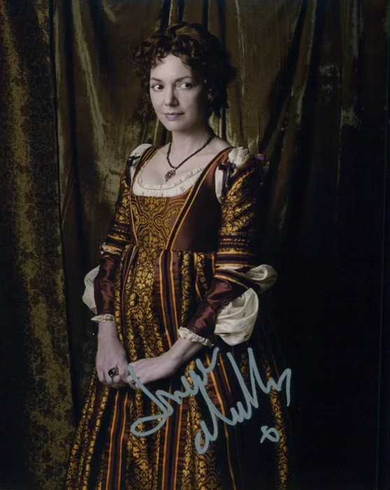 Joanne Whalley autograph