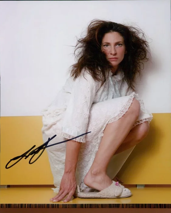 Laura Silverman autograph