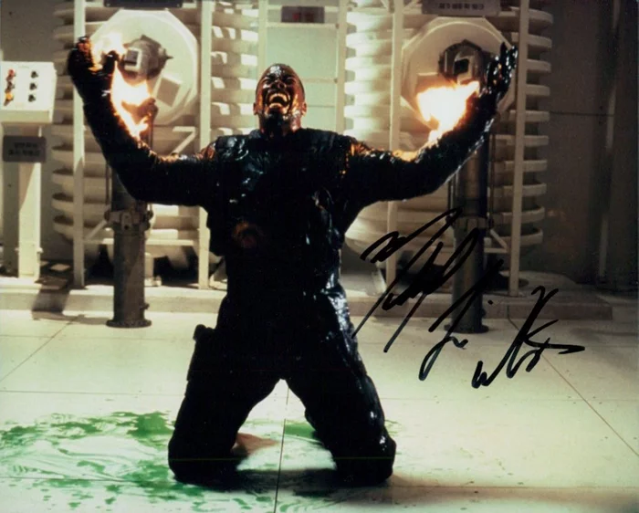 Michael Jai White autograph