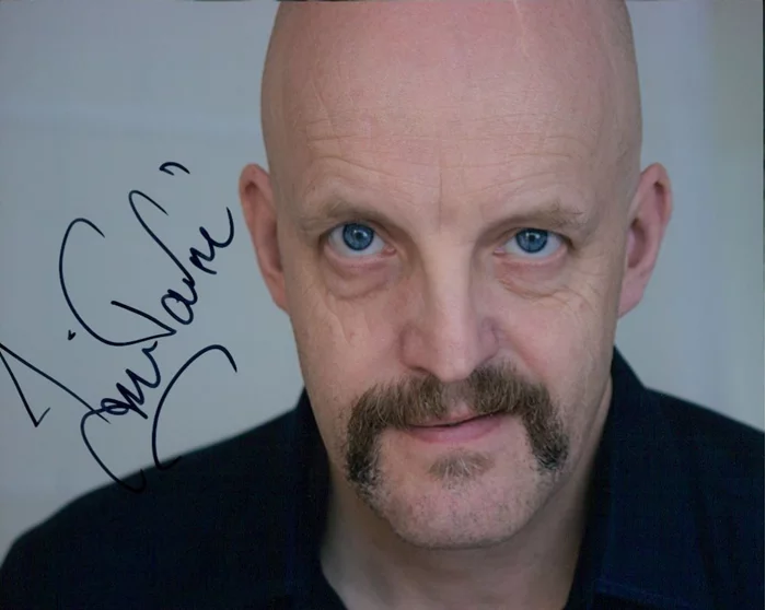 Jim Tavare autograph