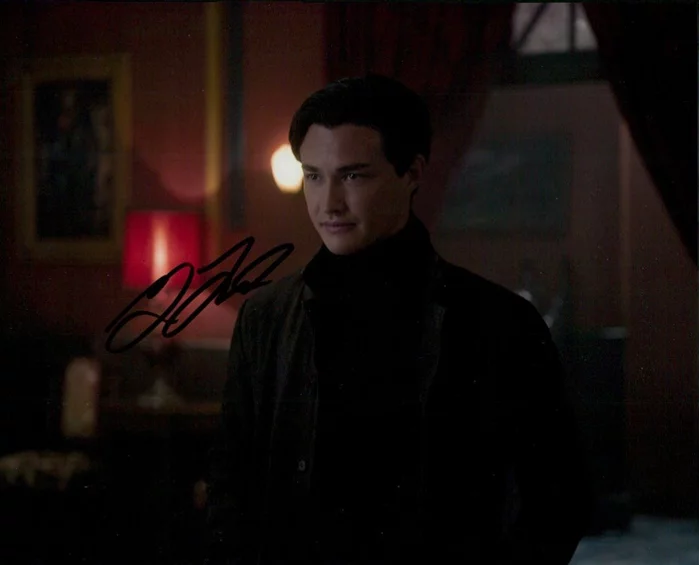 Gavin Leatherwood autograph