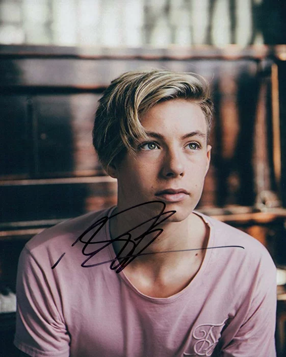 Mackenzie Sol autograph