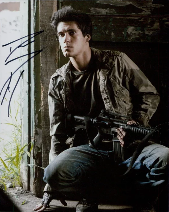 Drew Roy autograph