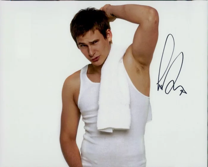 Lee Ryan autograph