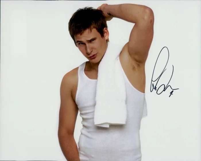 Lee Ryan autograph