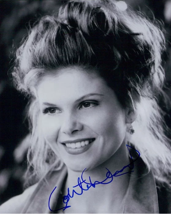 Lolita Davidovich autograph