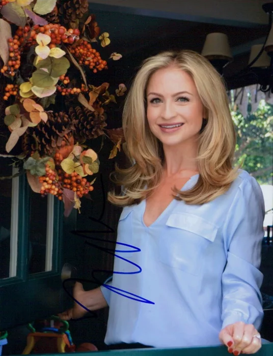 Maria Provenzano autograph