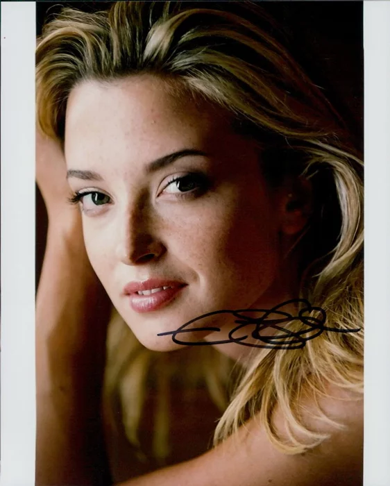Emily Baldoni autograph