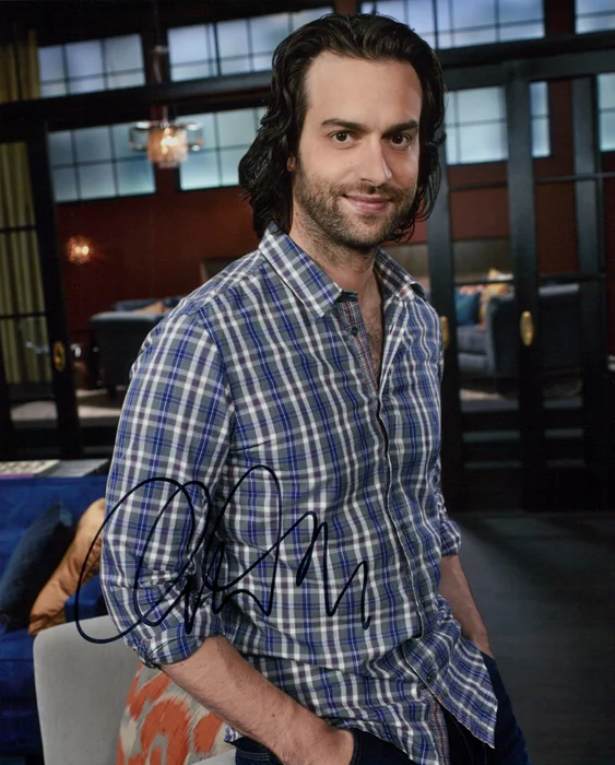 Chris  D'Elia autograph