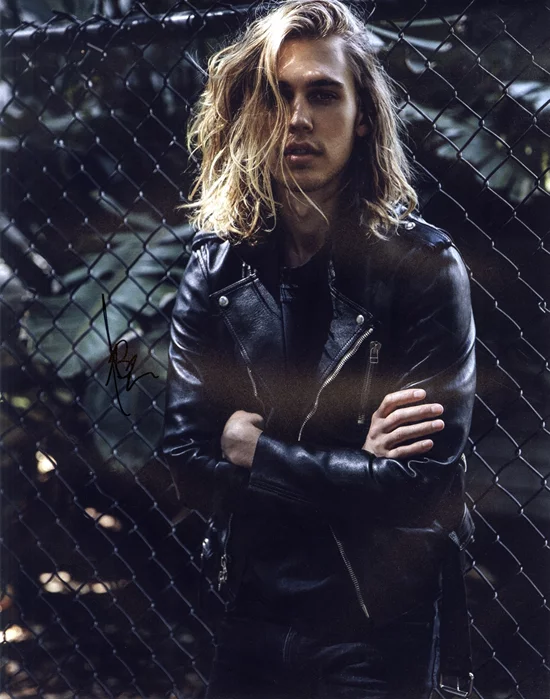 Austin Butler autograph