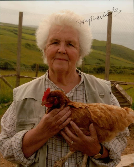 Stephanie Cole autograph