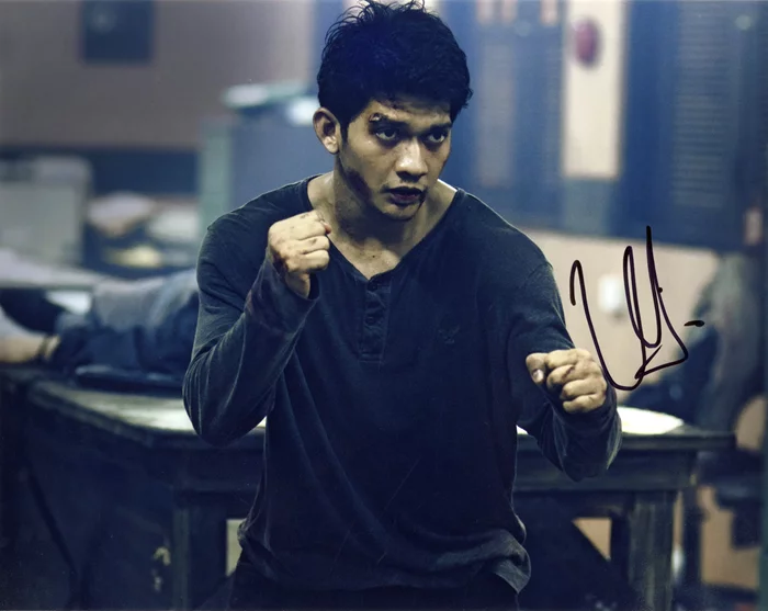 Iko Uwais autograph