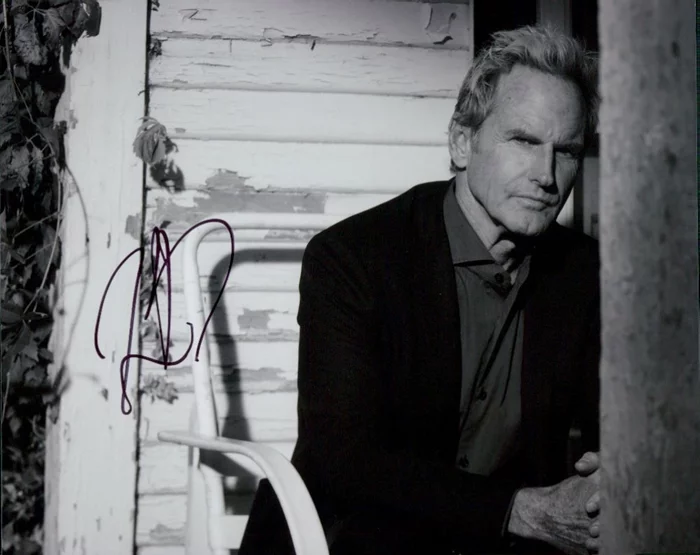 Jere Burns autograph