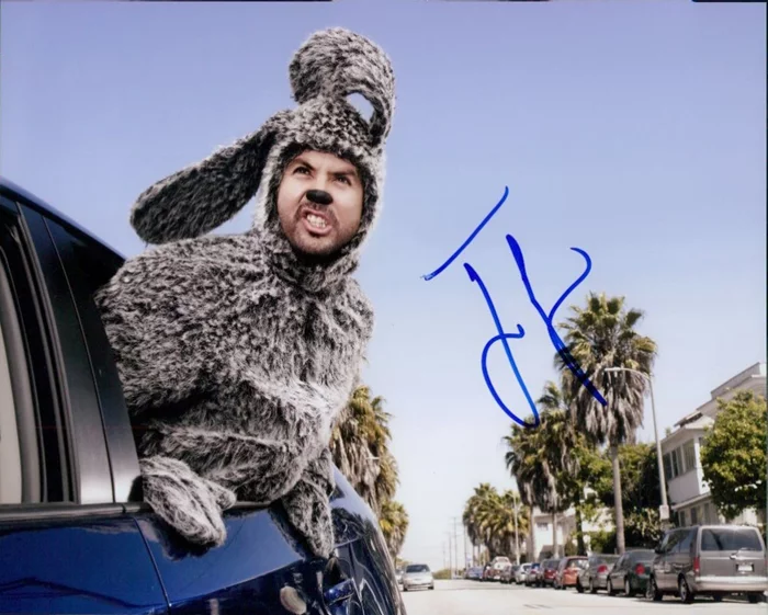 Jason Gann autograph