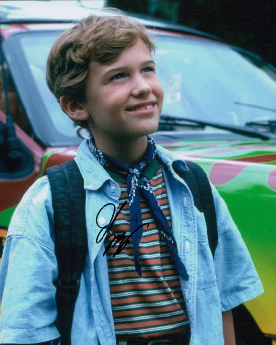 Joseph Mazzello autograph