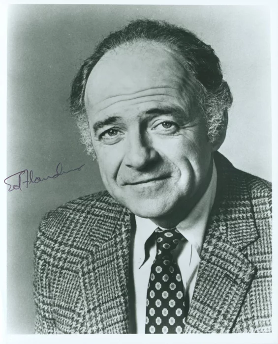 Ed Flanders autograph