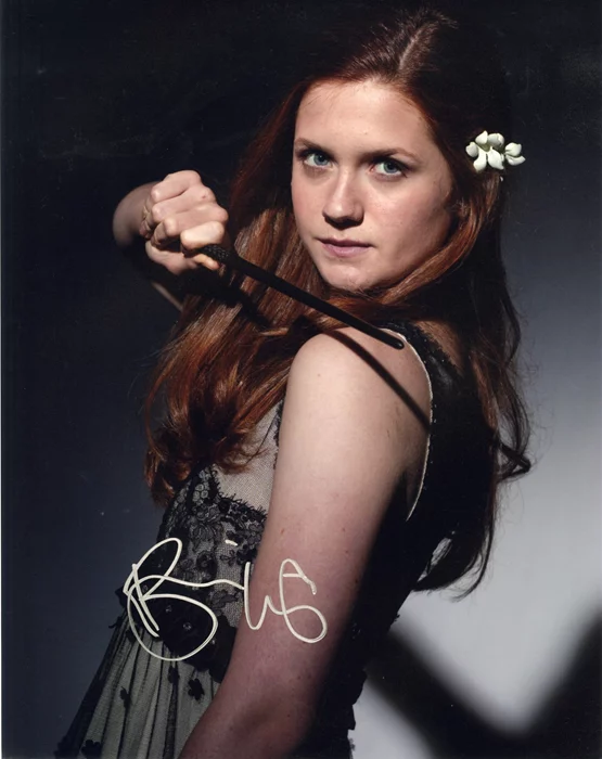 Bonnie Wright autograph