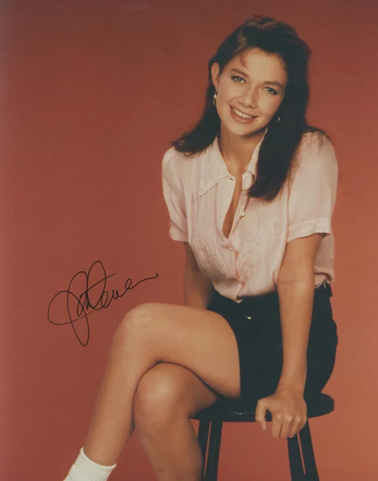 Justine Bateman autograph