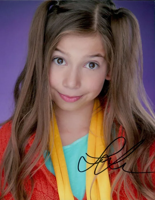 Lulu Lambros autograph