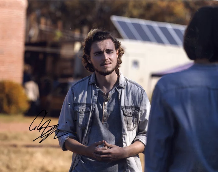 Callan McAuliffe autograph