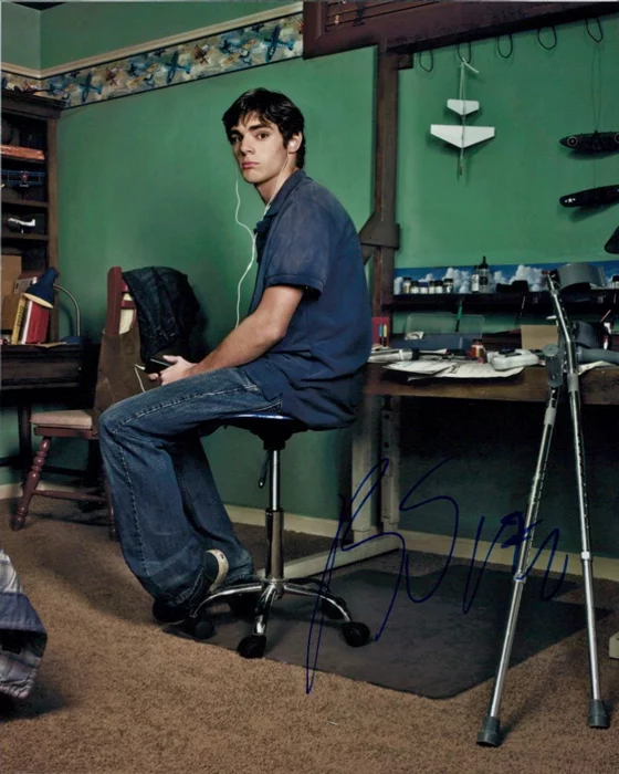 RJ Mitte autograph