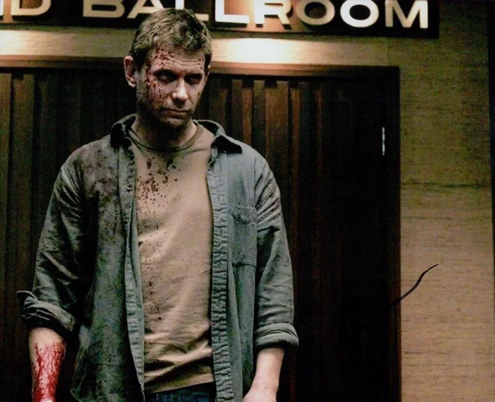 Mark Pellegrino autograph
