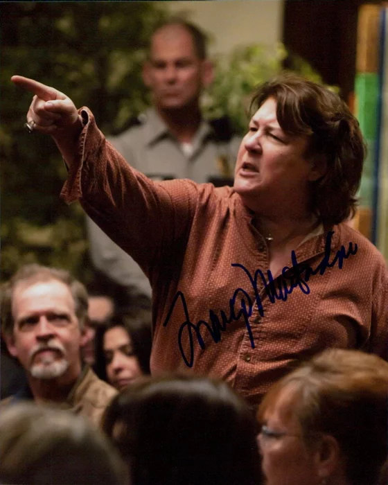 Margo Martindale autograph